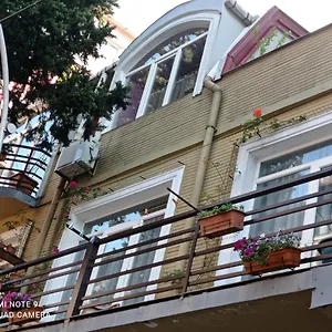 Guest house Melikishvili 57